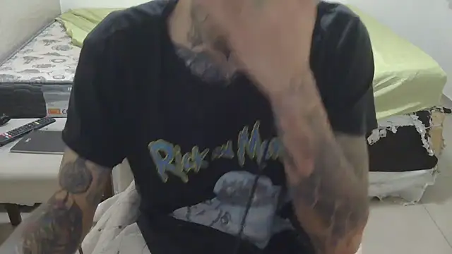 Snapshot of smokingink chatting on May 26, 6:09 am smokingink online show from May 26, 6:09 am