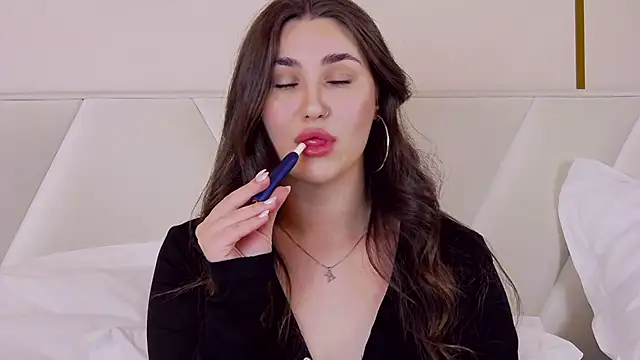 KiraBarlows online show from February 22, 9:48 pm