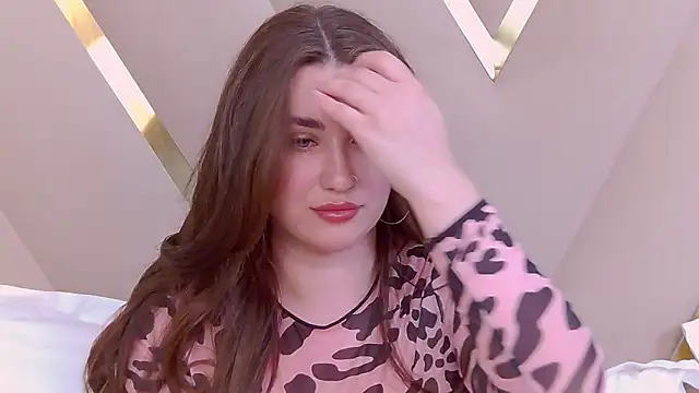 KiraBarlows online show from March 20, 8:51 pm