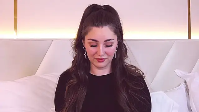 KiraBarlows online show from March 21, 7:02 pm