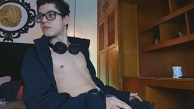 wolfandsky online show from March 28, 11:32 am