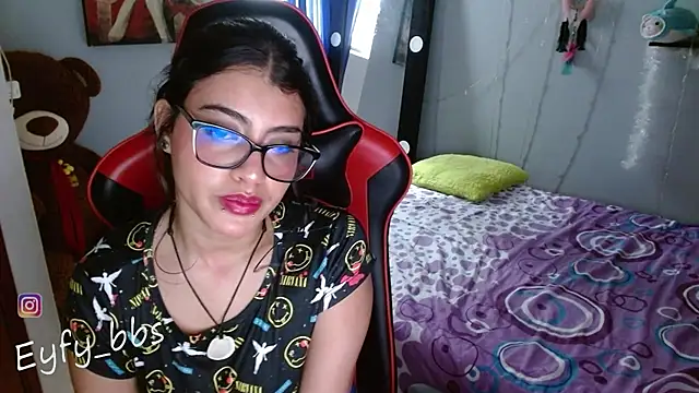 Snapshot of Eyfy_bbs chatting on February 11, 8:52 pm Eyfy bbs online show from February 11, 8:52 pm