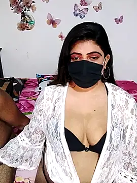 Snapshot of Lovely_WINDI chatting on November 14, 11:53 am Lovely WINDI online show from November 14, 11:53 am