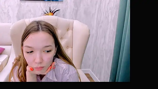 Snapshot of SusannJohnson chatting on February 6, 1:10 pm SusannJohnson online show from February 6, 1:10 pm