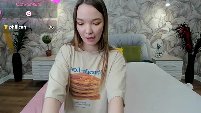 Snapshot of SusannJohnson chatting on March 10, 6:16 am SusannJohnson online show from March 10, 6:16 am