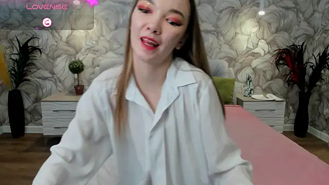 Snapshot of SusannJohnson chatting on March 12, 2:34 pm SusannJohnson online show from March 12, 2:34 pm