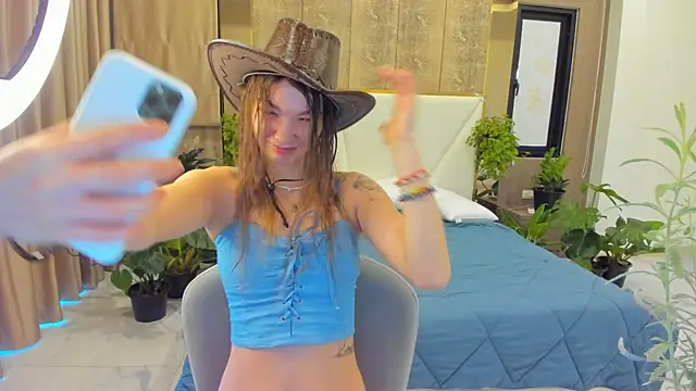 SusannJohnson online show from December 15, 12:26 am