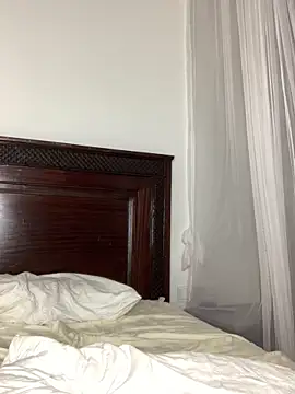 madell online show from October 20, 2:23 am