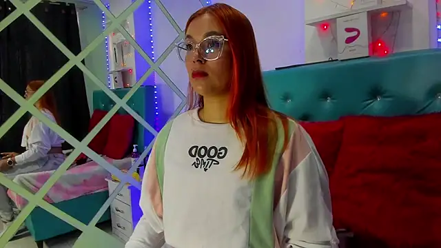 Sophie new25 online show from March 3, 11:55 am