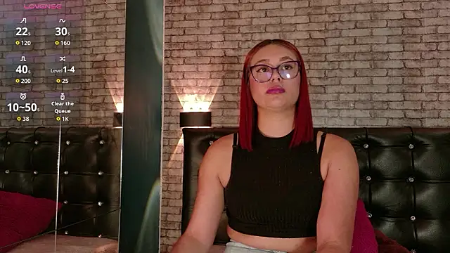 Snapshot of Sophie_new25 chatting on March 2, 1:51 pm Sophie new25 online show from March 2, 1:51 pm