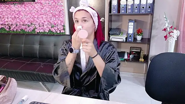 Sophie new25 online show from March 17, 12:41 pm