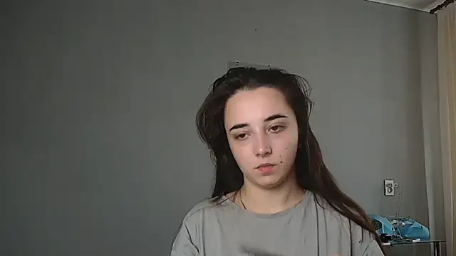 Eva Gloryy online show from October 31, 11:11 am