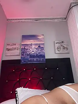 Lili  taylor online show from March 11, 11:55 am