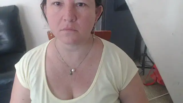 Yohis Kiut25 online show from October 7, 6:38 pm