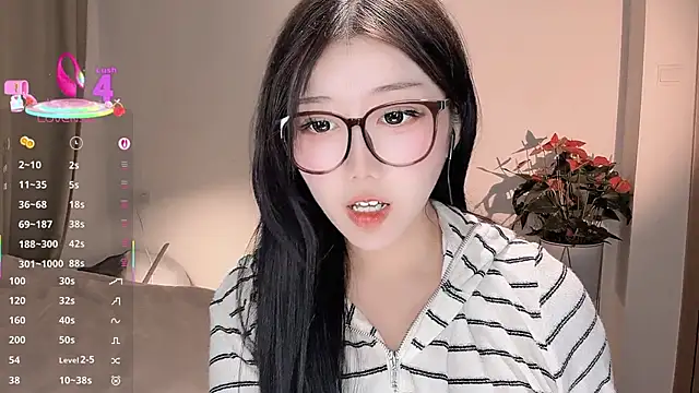 Snapshot of QaQ8886 chatting on October 21, 5:46 pm QaQ8886 online show from October 21, 5:46 pm