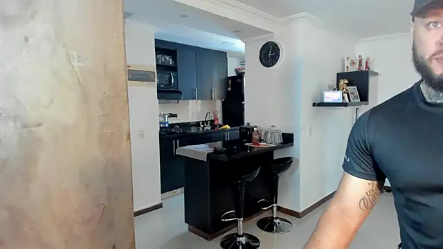 dereckgreen online show from February 13, 8:05 pm