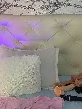 viktoria davis  online show from February 18, 2:27 am