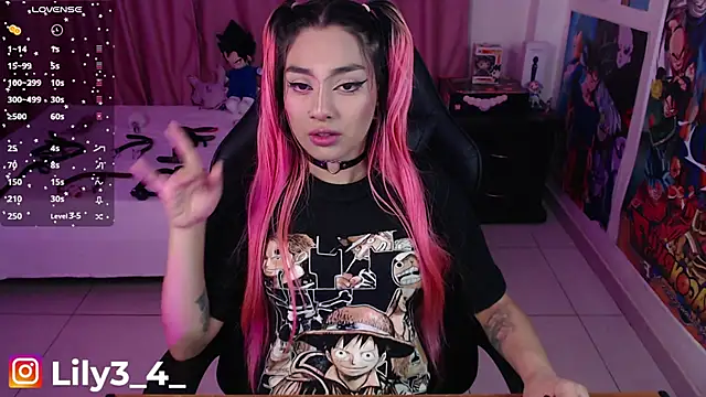 Snapshot of lily3_4 chatting on February 12, 7:13 am lily3 4 online show from February 12, 7:13 am