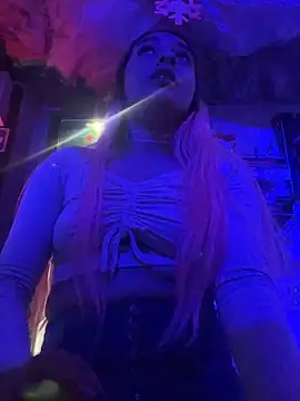 Snapshot of lily3_4 chatting on February 23, 7:55 am lily3 4 online show from February 23, 7:55 am