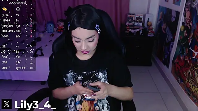 Snapshot of lily3_4 chatting on November 24, 7:08 am lily3 4 online show from November 24, 7:08 am