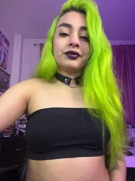 Snapshot of lily3_4 chatting on December 23, 7:50 am lily3 4 online show from December 23, 7:50 am