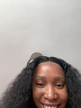 Snapshot of Go_Meg chatting on February 3, 5:40 am Go Meg online show from February 3, 5:40 am