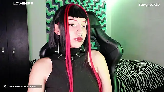 roxy toxic online show from March 6, 3:46 am