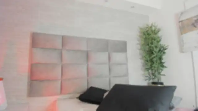 DannaJhonson1 online show from April 7, 7:58 pm