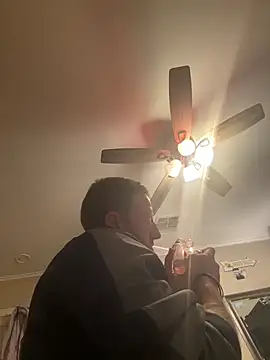 Snapshot of biggzee6 chatting on February 16, 4:58 pm biggzee6 online show from February 16, 4:58 pm