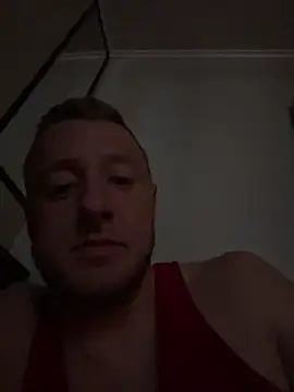 Snapshot of biggzee6 chatting on March 8, 5:55 am biggzee6 online show from March 8, 5:55 am