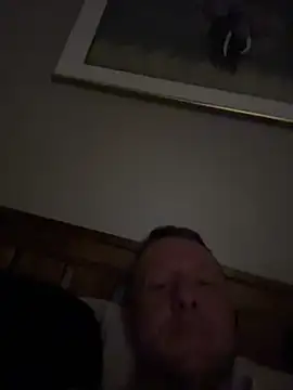 Snapshot of biggzee6 chatting on March 9, 7:51 pm biggzee6 online show from March 9, 7:51 pm