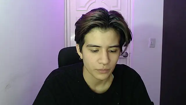 Snapshot of Dha_lia0 chatting on January 29, 3:54 am Dha lia0 online show from January 29, 3:54 am