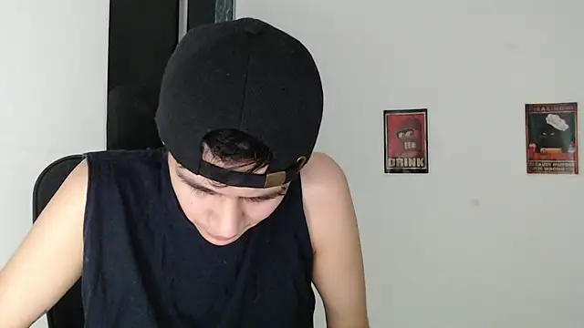 Snapshot of Dha_lia0 chatting on August 5, 3:53 am Dha lia0 online show from August 5, 3:53 am