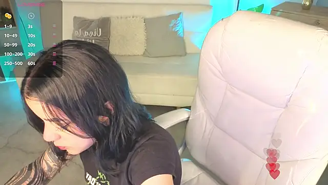 Nicole Foxx  online show from February 27, 7:25 pm