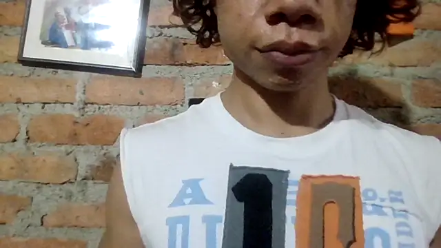 Snapshot of DanteAndKyle chatting on September 20, 7:04 pm DanteAndKyle online show from September 20, 7:04 pm