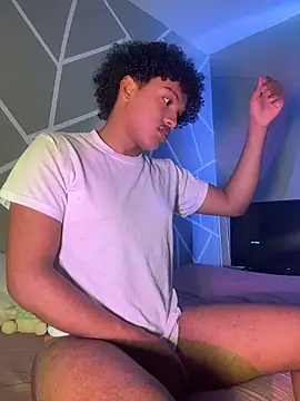 Snapshot of DanteAndKyle chatting on February 2, 10:41 pm DanteAndKyle online show from February 2, 10:41 pm