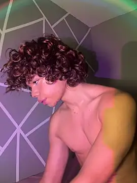 Snapshot of DanteAndKyle chatting on February 4, 12:16 am DanteAndKyle online show from February 4, 12:16 am