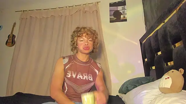 Snapshot of DanteAndKyle chatting on March 11, 11:55 pm DanteAndKyle online show from March 11, 11:55 pm