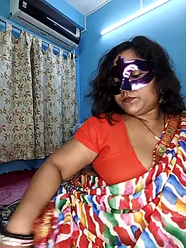 Snapshot of hevensex143 chatting on February 25, 7:56 pm hevensex143 online show from February 25, 7:56 pm