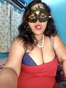 Snapshot of hevensex143 chatting on May 6, 7:52 pm hevensex143 online show from May 6, 7:52 pm