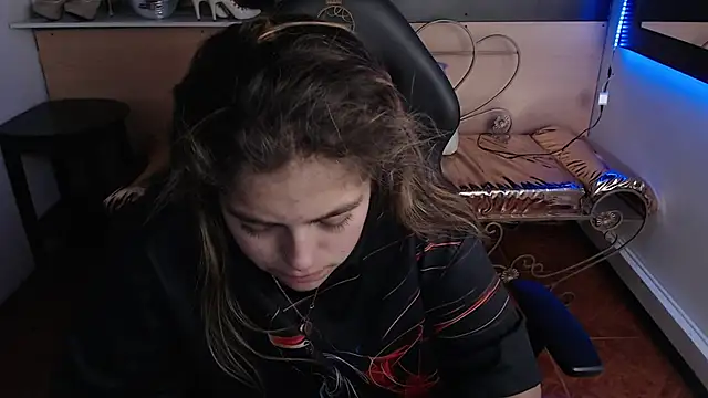 Kitten Cam online show from October 17, 3:42 am