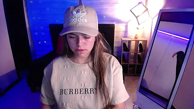 Kitten Cam online show from November 7, 3:17 am