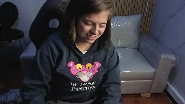 Snapshot of Kitten_Cam chatting on July 21, 3:53 am Kitten Cam online show from July 21, 3:53 am