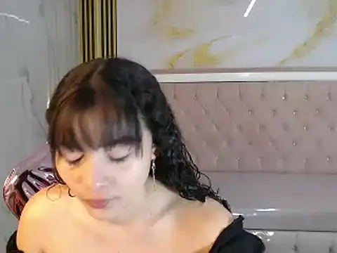 shalon diaz s online show from February 14, 1:08 pm