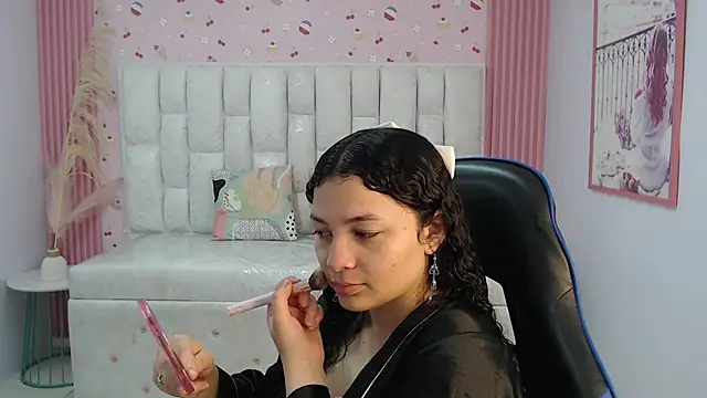 shalon diaz s online show from October 6, 1:08 pm