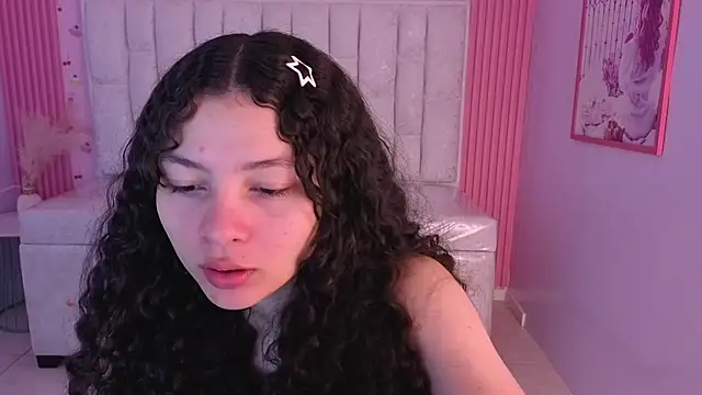 Snapshot of shalon_diaz_s chatting on February 16, 1:18 pm shalon diaz s online show from February 16, 1:18 pm