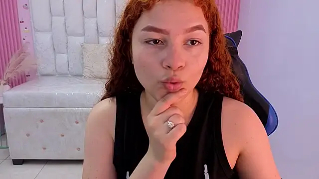 shalon diaz s online show from March 26, 8:03 pm