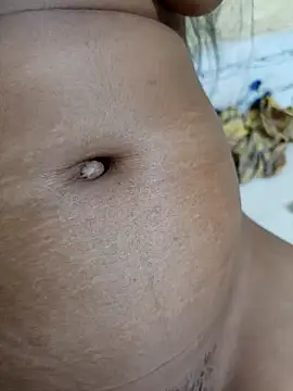 Hot couple 1 online show from September 16, 7:59 pm