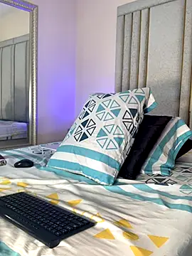 Liincostelloo online show from September 30, 12:43 pm