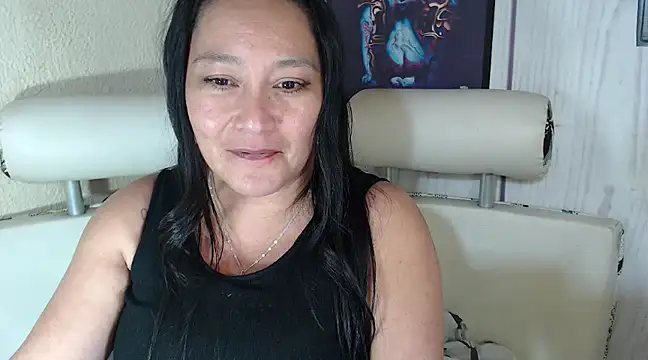 Snapshot of JULIANAWET69 chatting on February 27, 2:42 am JULIANAWET69 online show from February 27, 2:42 am